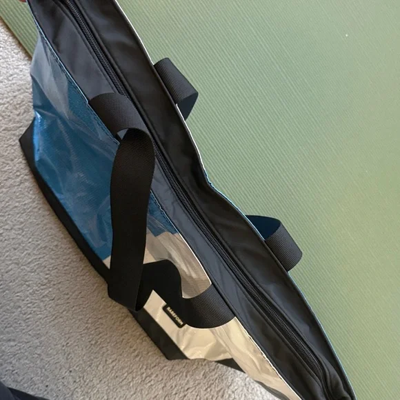 Rareform Blake Zippered Tote Recycled Billboard Blue White - Picture 6 of 6